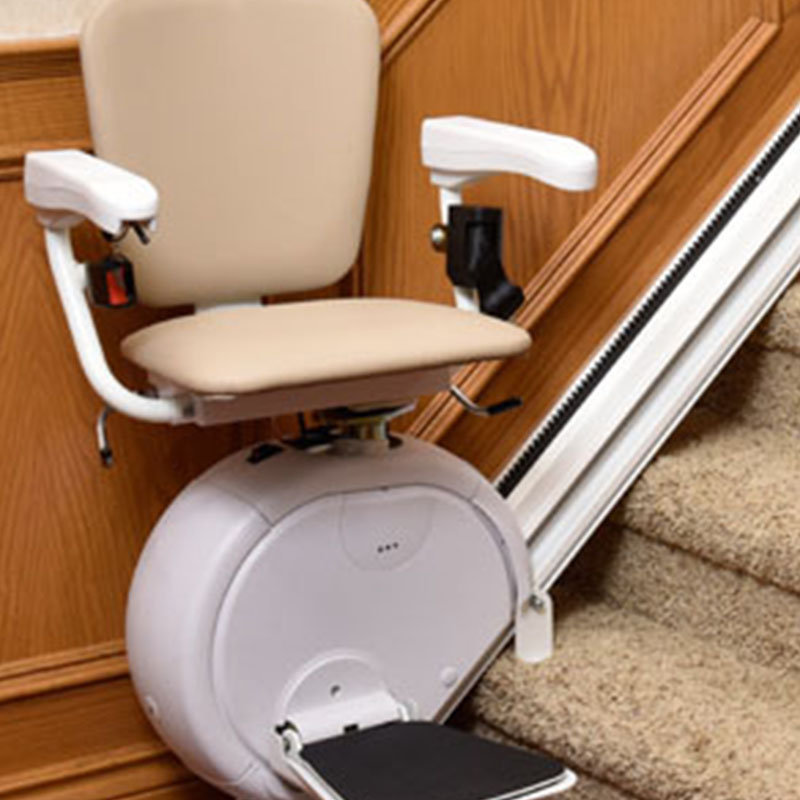 Savaria K2 Straight Stairlift | 101 Mobility | 101mobilityphiladelphia.com